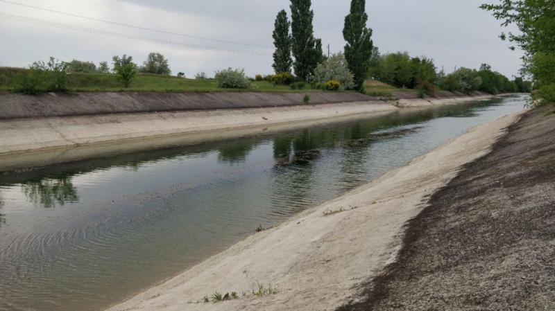Крыму посоветовали отказаться от украинской воды из-за "биологической проблемы"