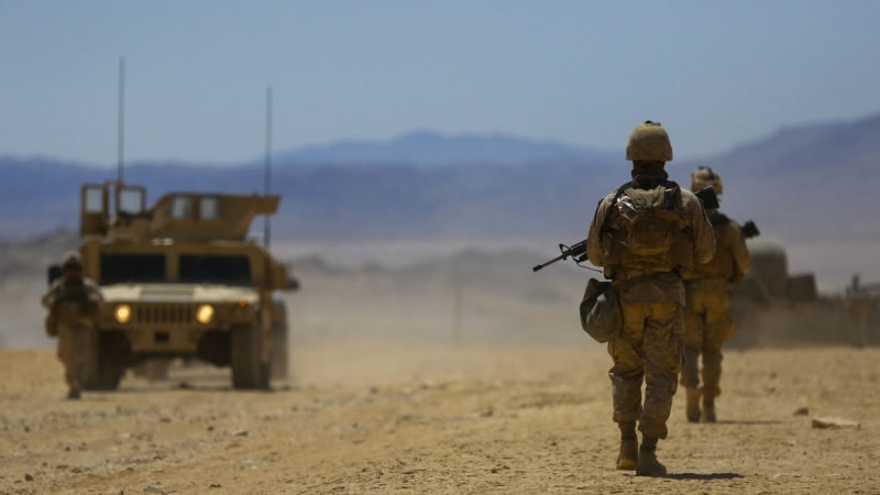 Американский конвой с краденой сирийской нефтью отправился в сторону Ирака